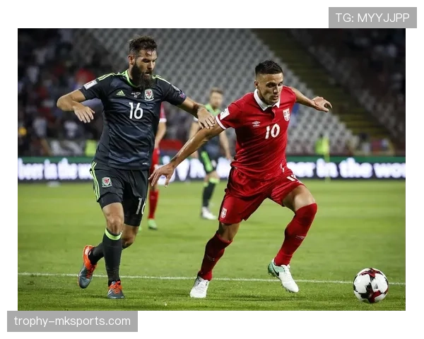 塞维利亚定位球再显神威，强势攻势引领赛场