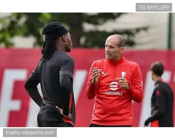 意甲米兰双雄近期表现稳健，竞争格局持续升级