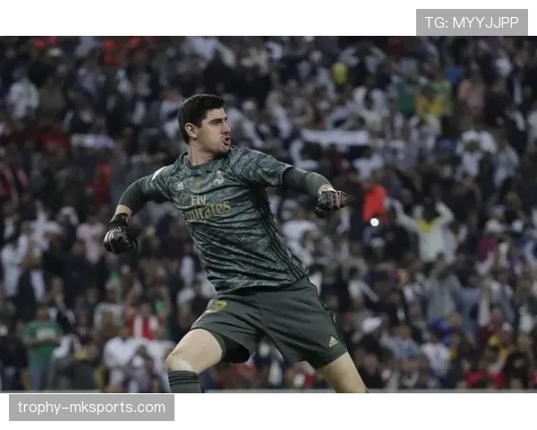 库尔图瓦：3次西甲萨莫拉奖+门将冲击金球的上限案例