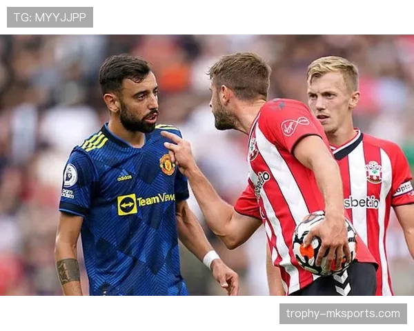 拉人犯规的细节判罚规则有哪些，裁判如何精准识别？