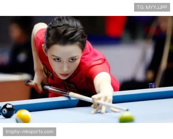 潘晓婷这训练强度，一天三练还吃草？